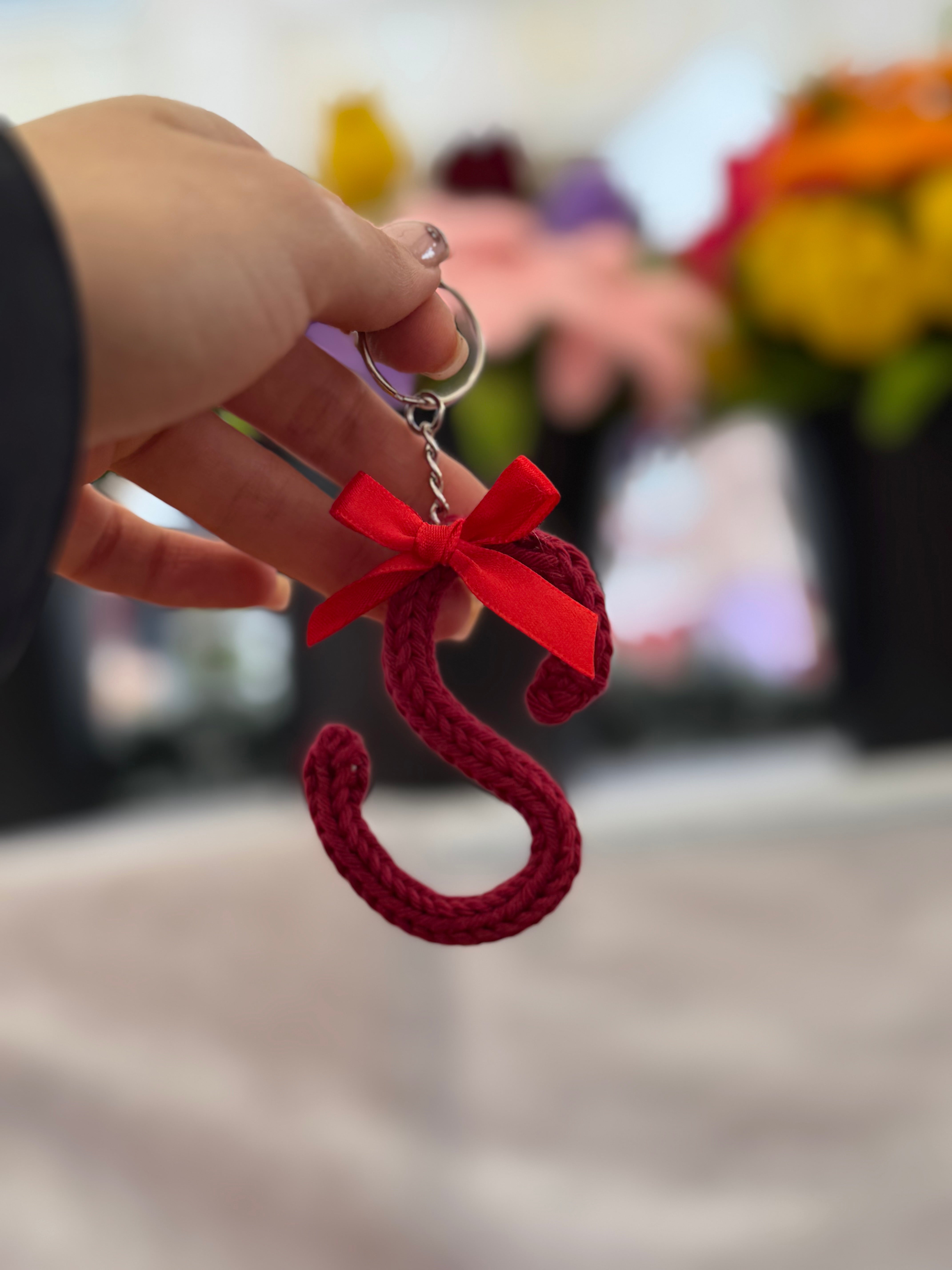 Portachiavi Lettera con Tricotin | Fatto a mano idea Regalo Natale