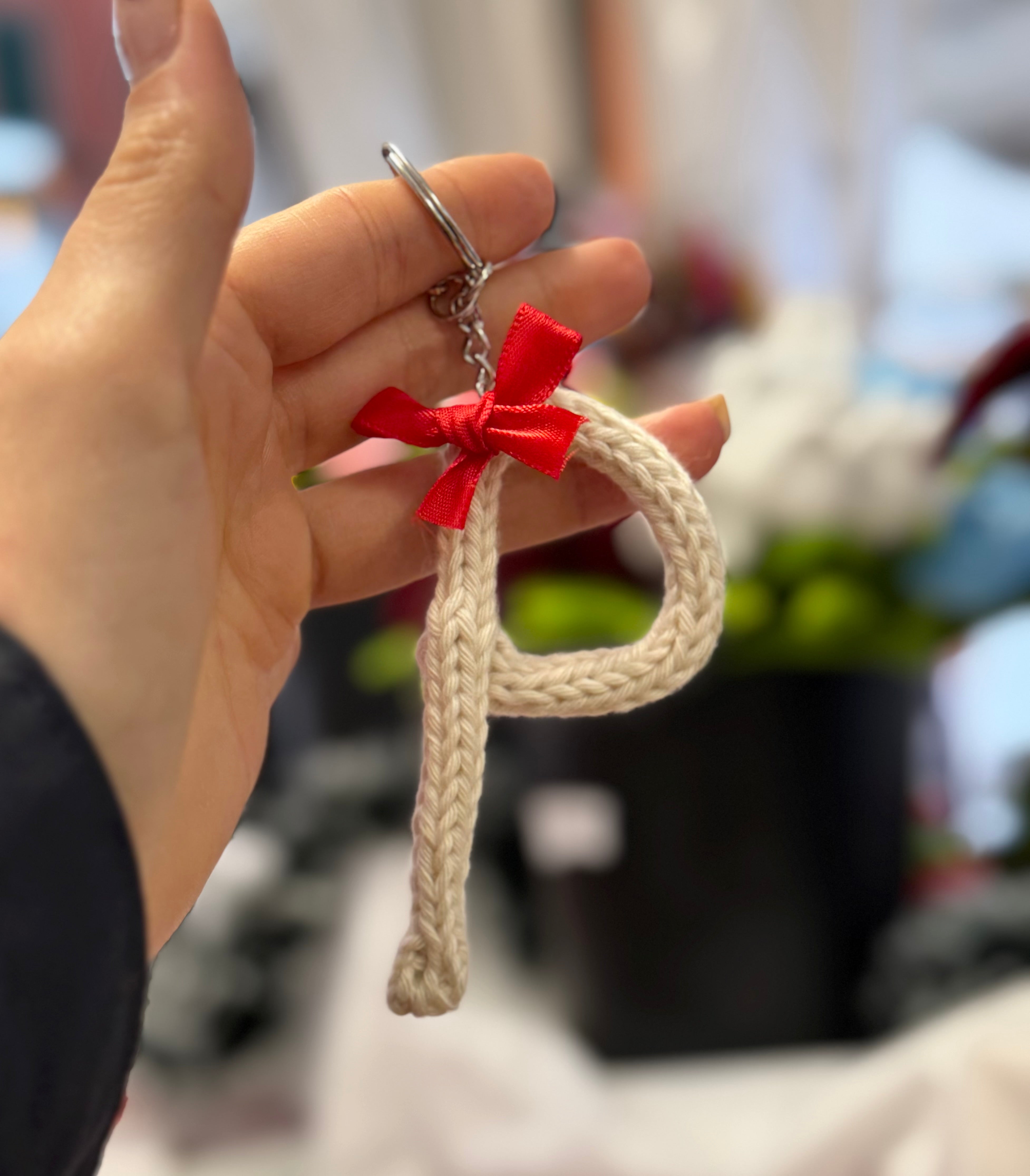 Portachiavi Lettera con Tricotin | Fatto a mano idea Regalo Natale