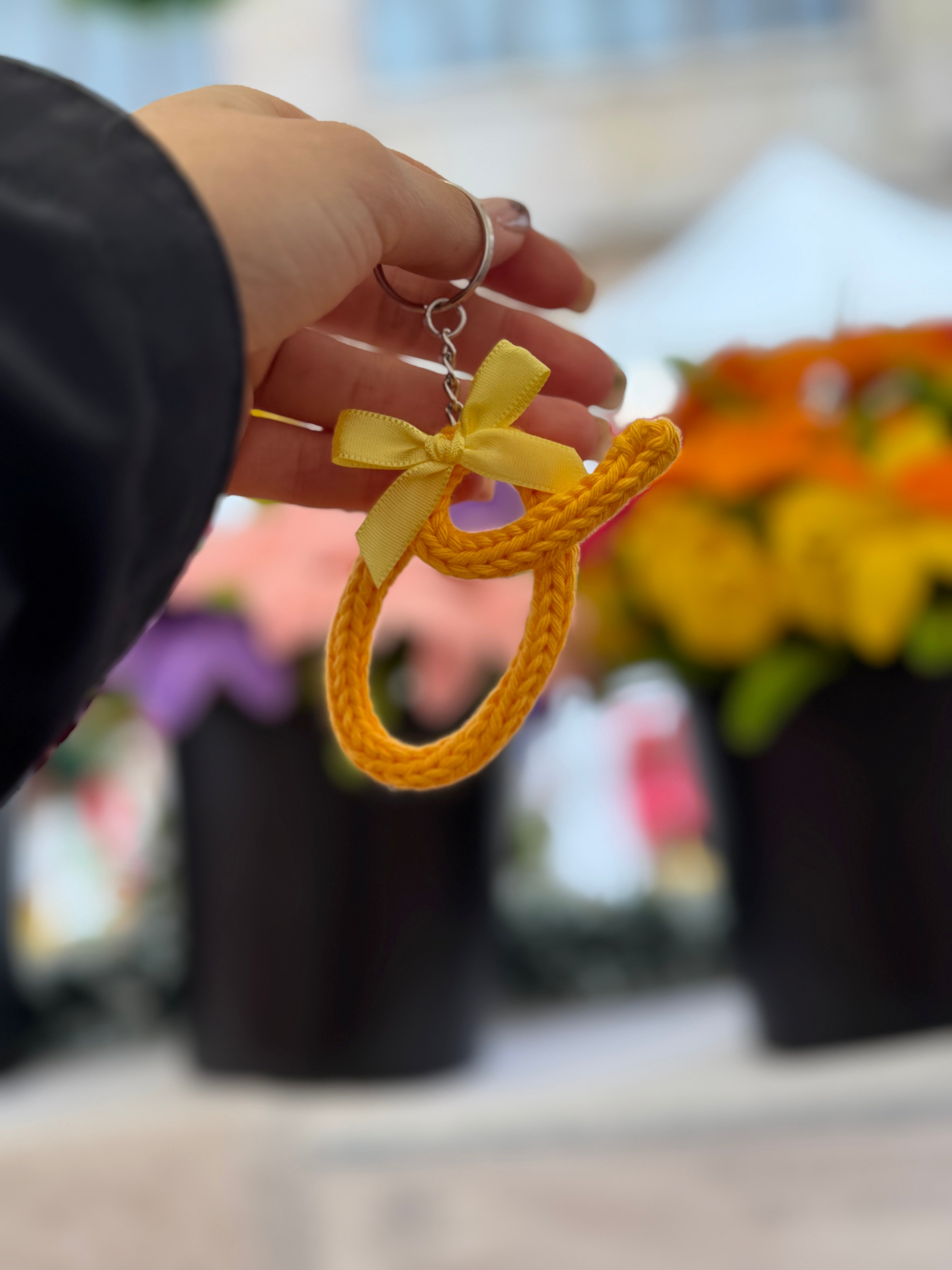 Portachiavi Lettera con Tricotin | Fatto a mano idea Regalo Natale