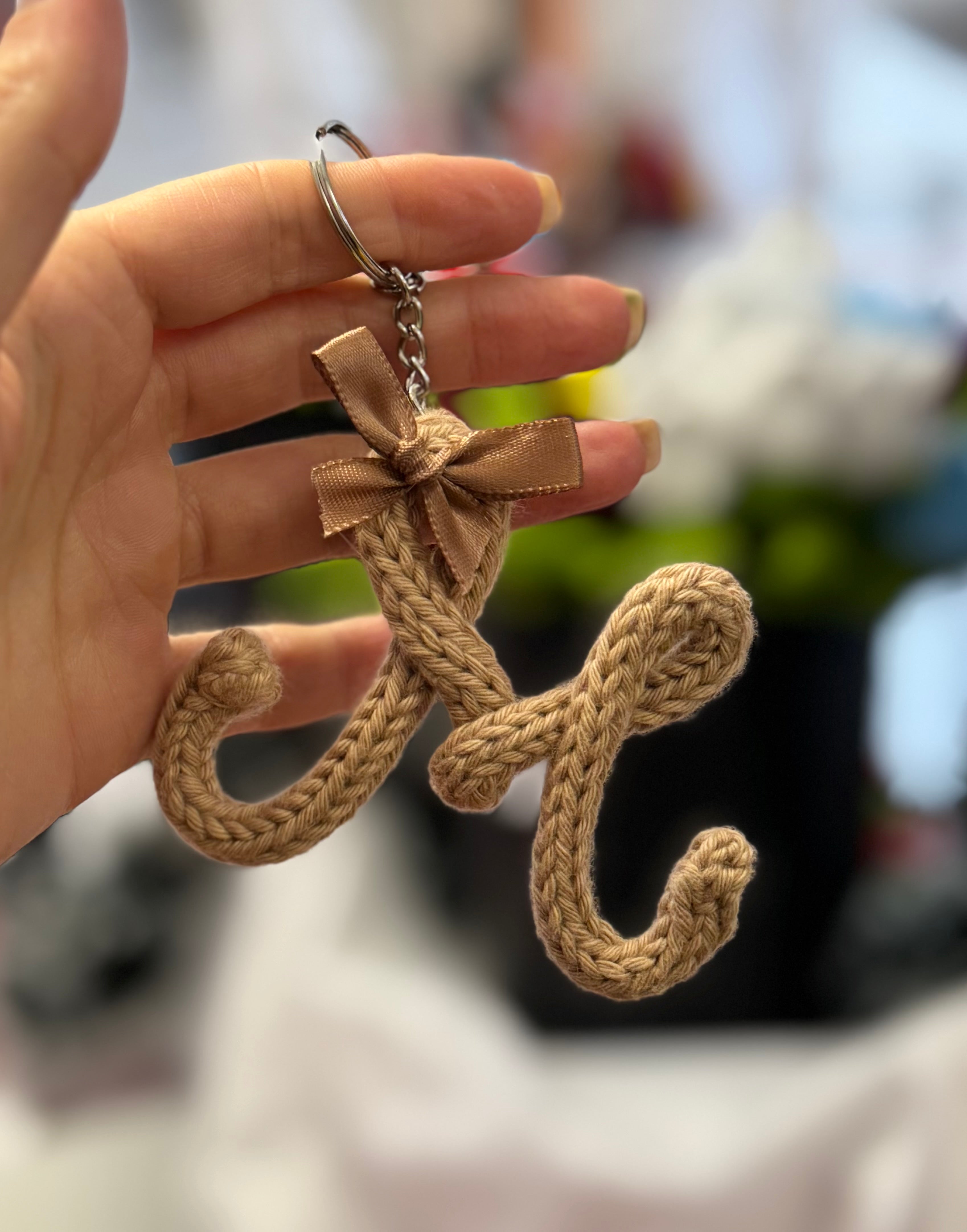 Portachiavi Lettera con Tricotin | Fatto a mano idea Regalo Natale