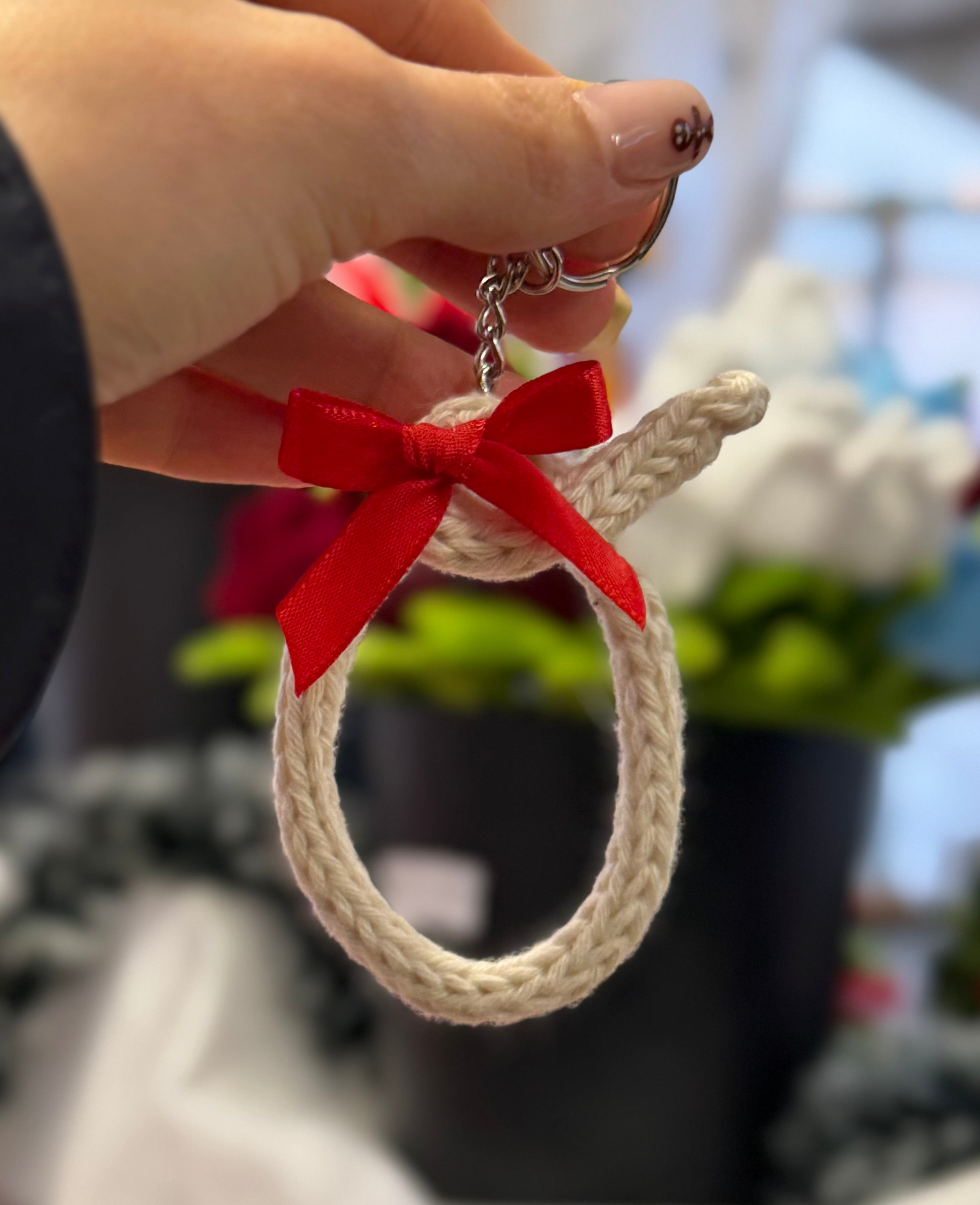 Portachiavi Lettera con Tricotin | Fatto a mano idea Regalo Natale