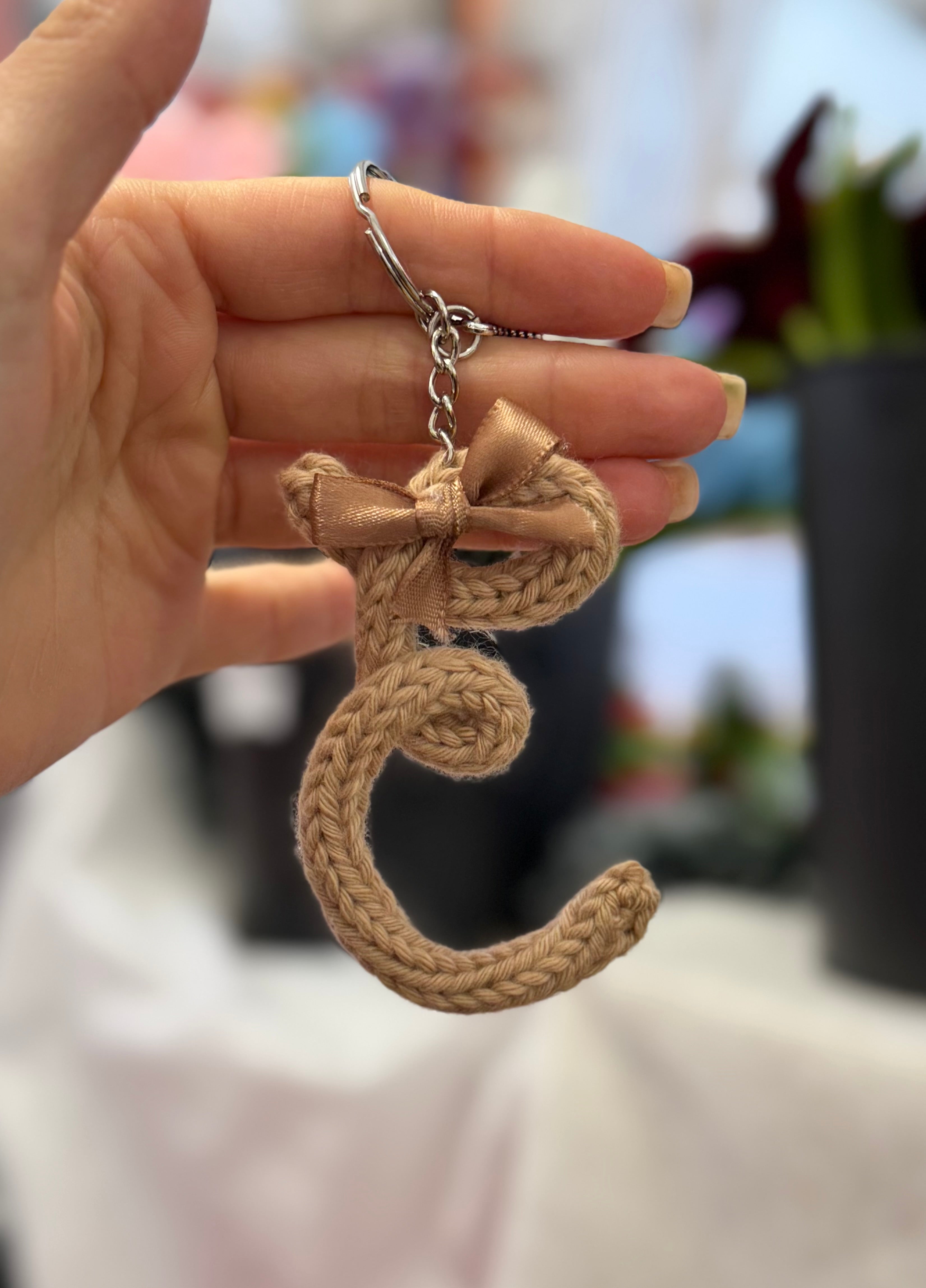 Portachiavi Lettera con Tricotin | Fatto a mano idea Regalo Natale