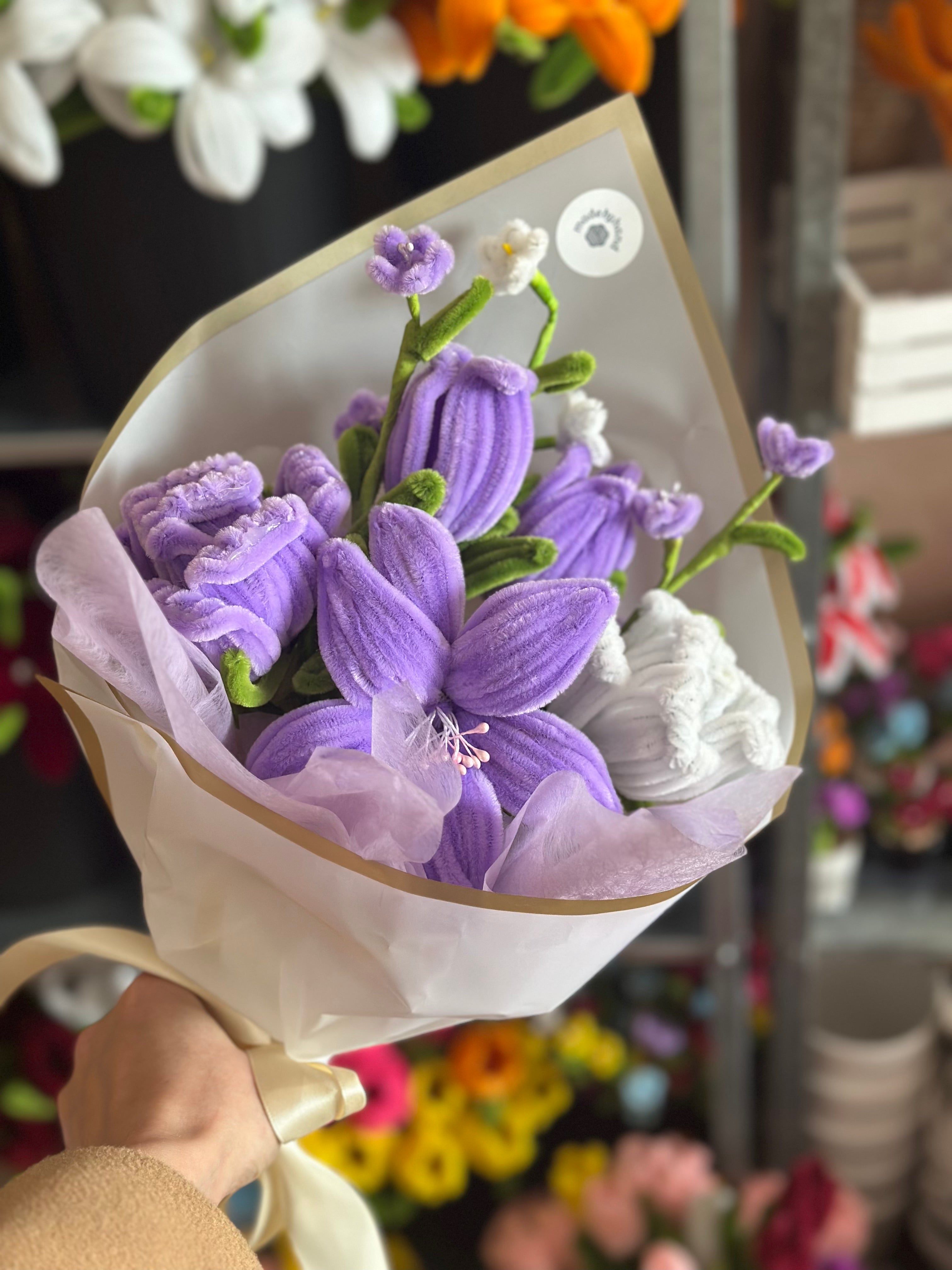 Fiori artigianali fatti a mano da Made By Hand Italia, decorazione floreale che non appassisce